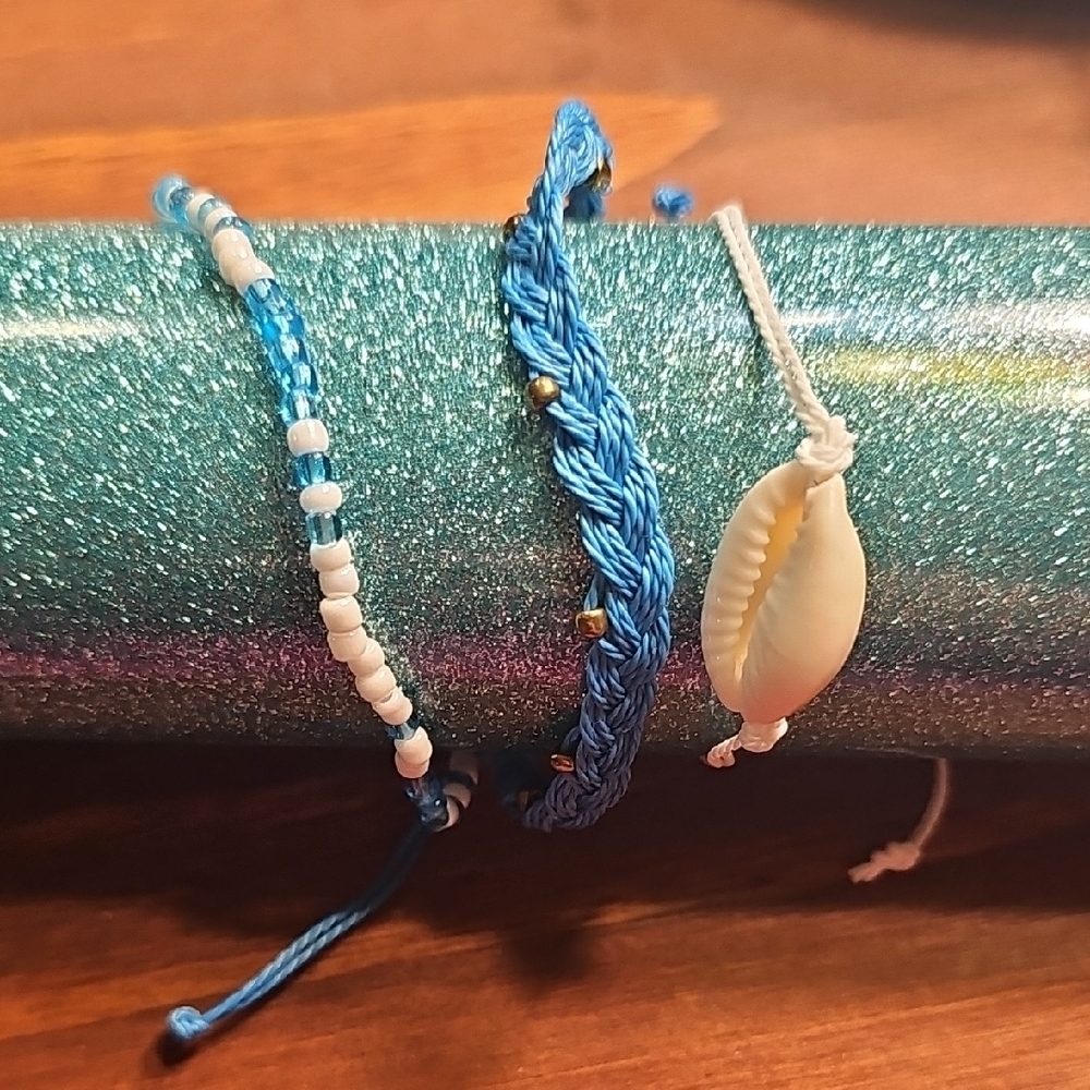 3pc Blue and White Beaded Bracelet Set